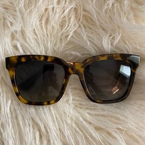 Diff Eyewear Sunglasses in Very Good Used Condition